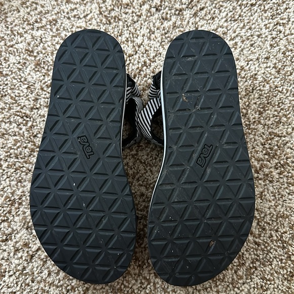 Black & White Platform Teva Sandals - Picture 3 of 5